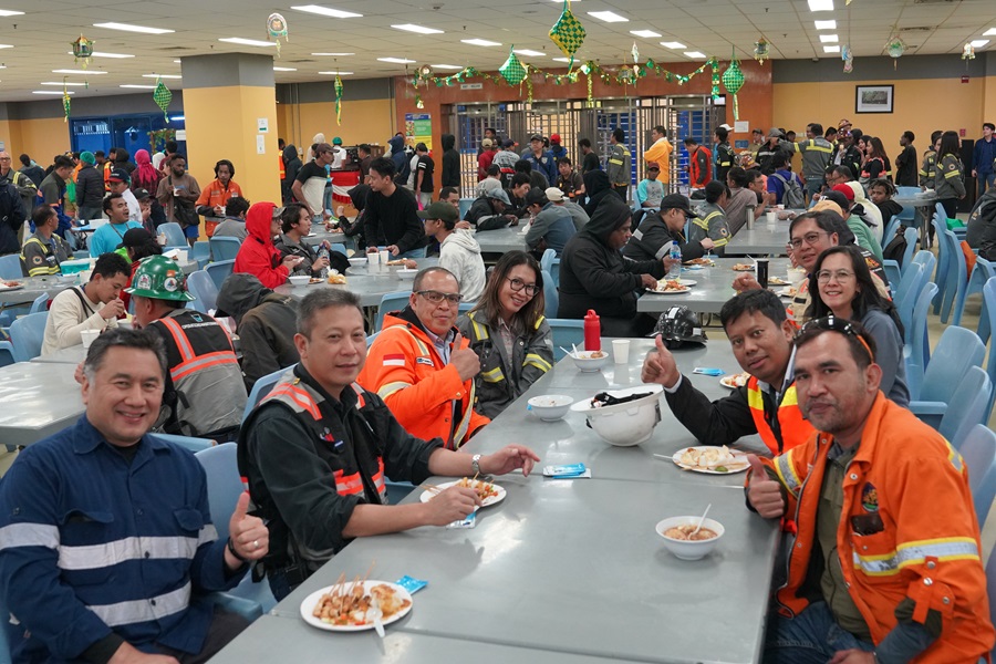 PTFI top management had a lunch with employees at Kenanga Messhall