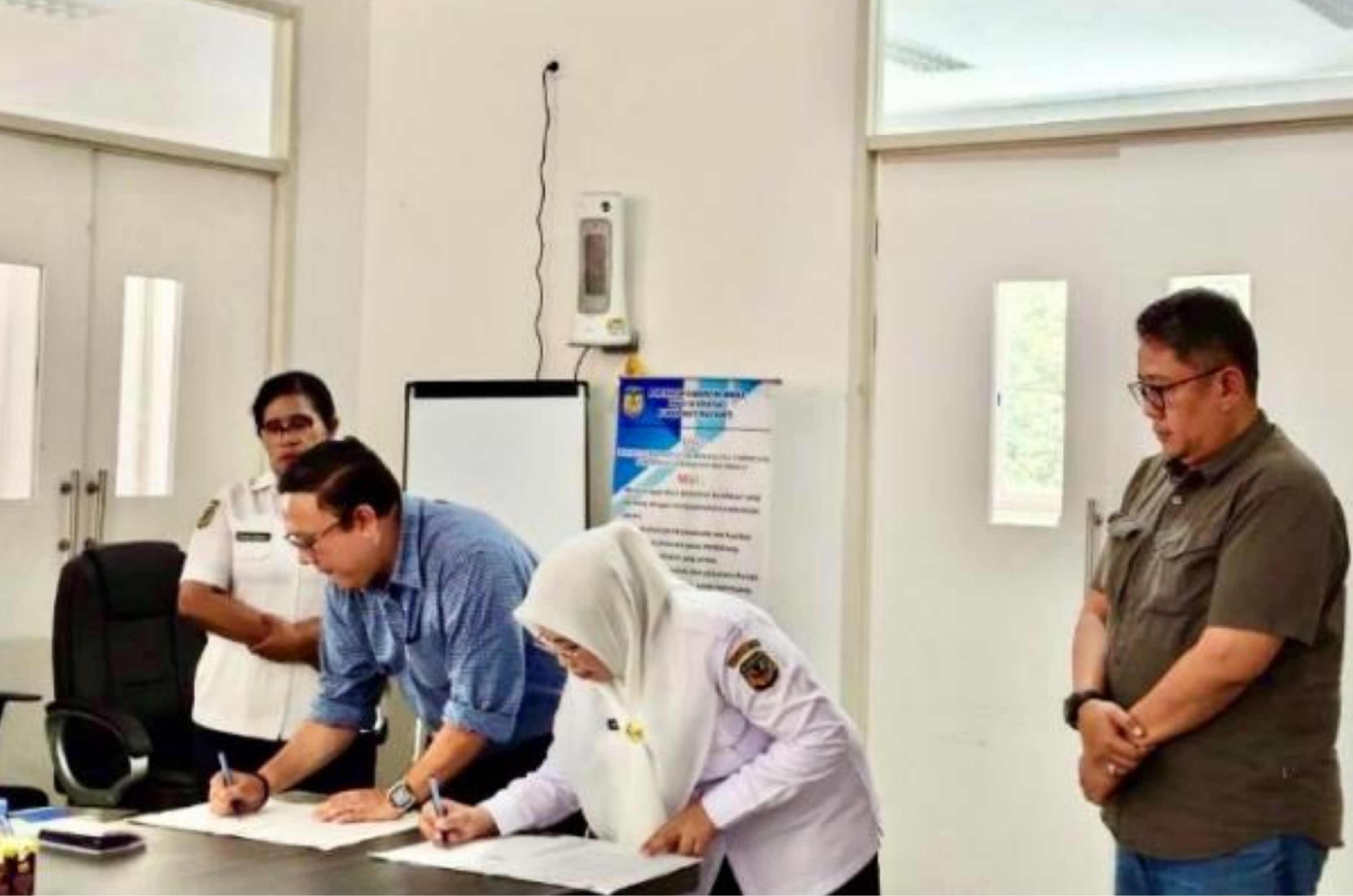 Freeport Serahkan Dapur Mandiri dan Konsentrator Oksigen untuk Rumah Sakit Waa Banti