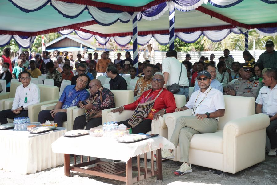 Launch of Clean Water at Jalan Cendrawasih, SP 2, Route 5.