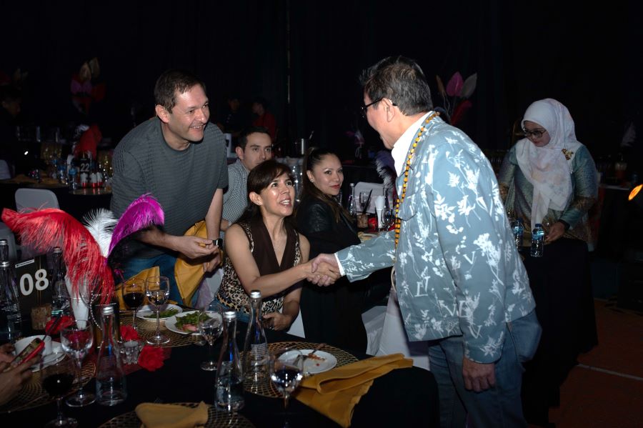 The warmth of togetherness between employees in PTFI's 58th Anniversary event