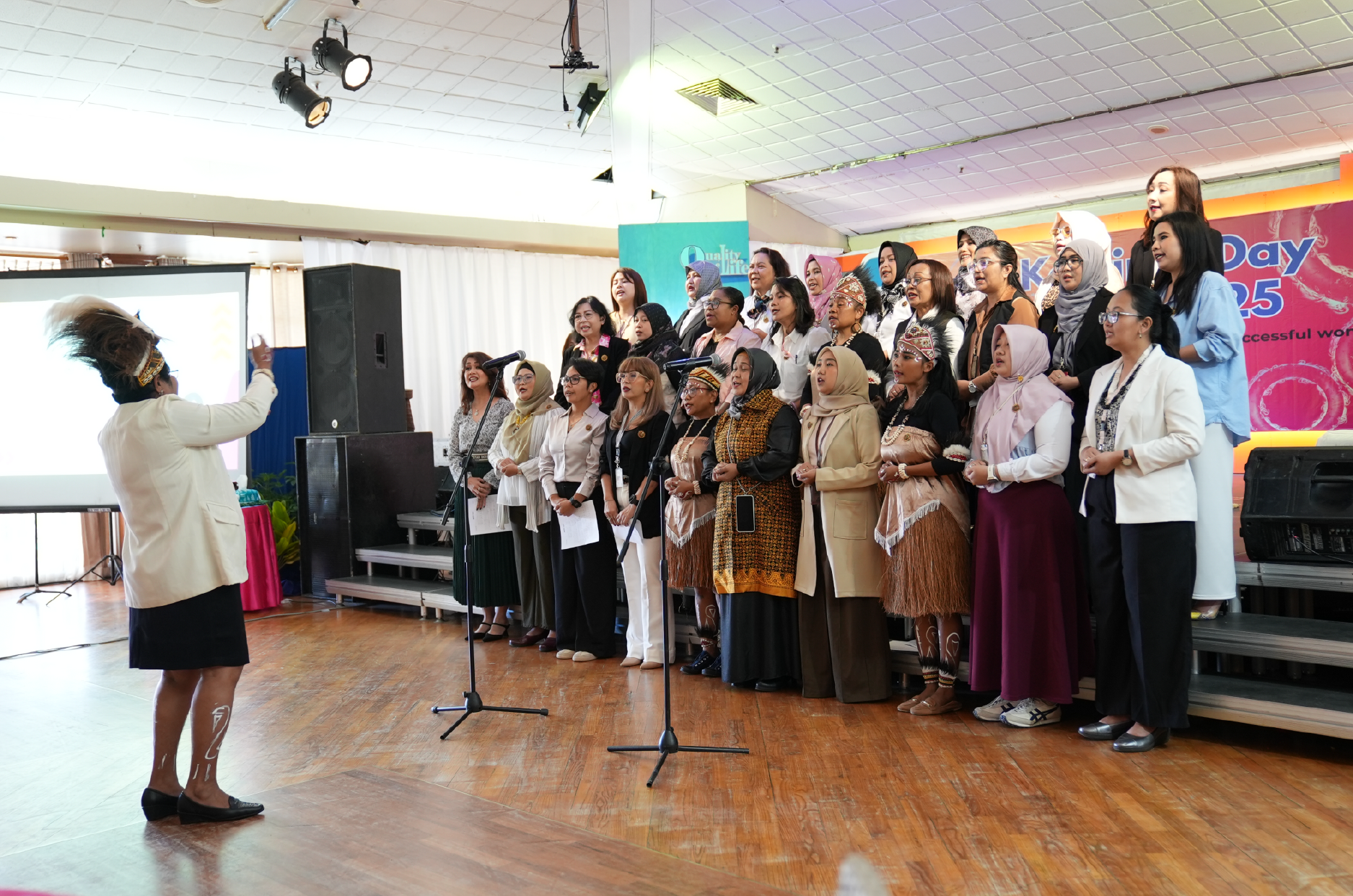 Opening song with “Ibu Kita Kartini” sung by the PWT Choir