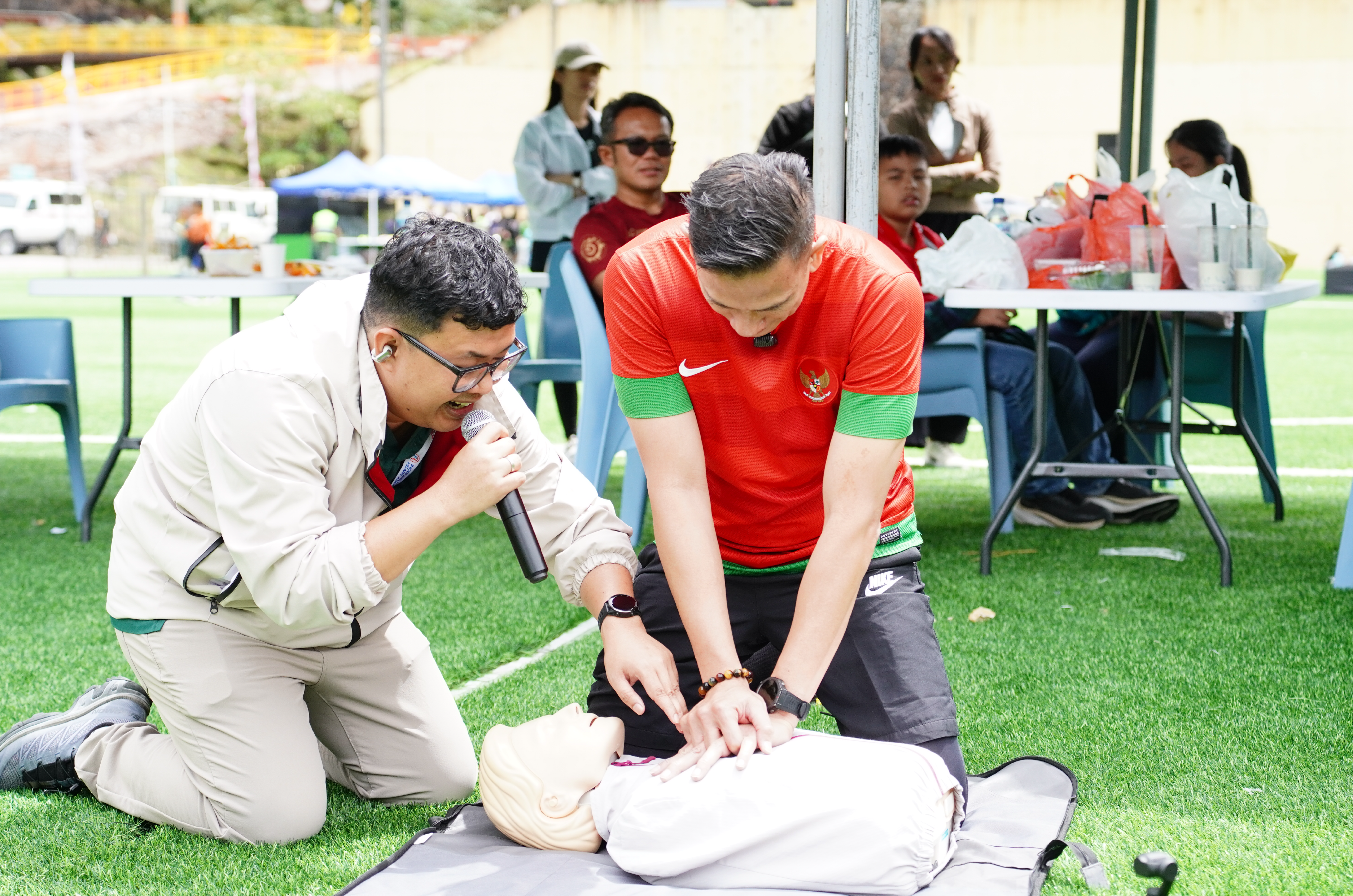 Campaign and demo by a cardiologist