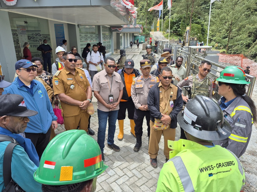 PTFI and the Mimika Regency Government responded to the landslide in Waa Banti Valley