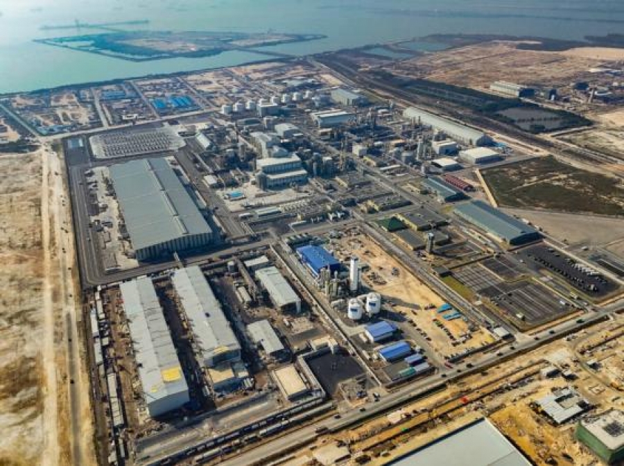 Foto udara Smelter PT Freeport Indonesia (PTFI) di Kawasan Ekonomi Khusus, Gresik. PTFI telah mewuju