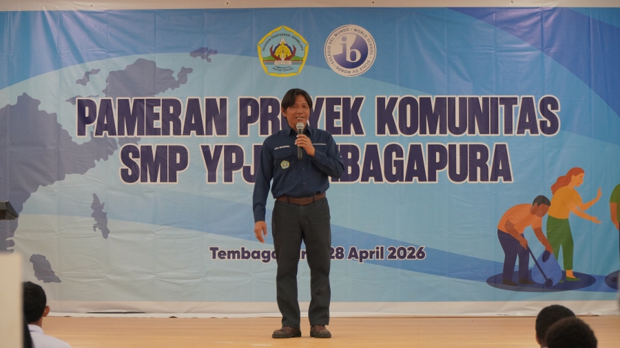Welcome remarks from the Principal, Kihar Sanyoto.