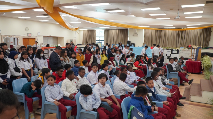 The exhibition was attended by other YPJ students and parents of students.