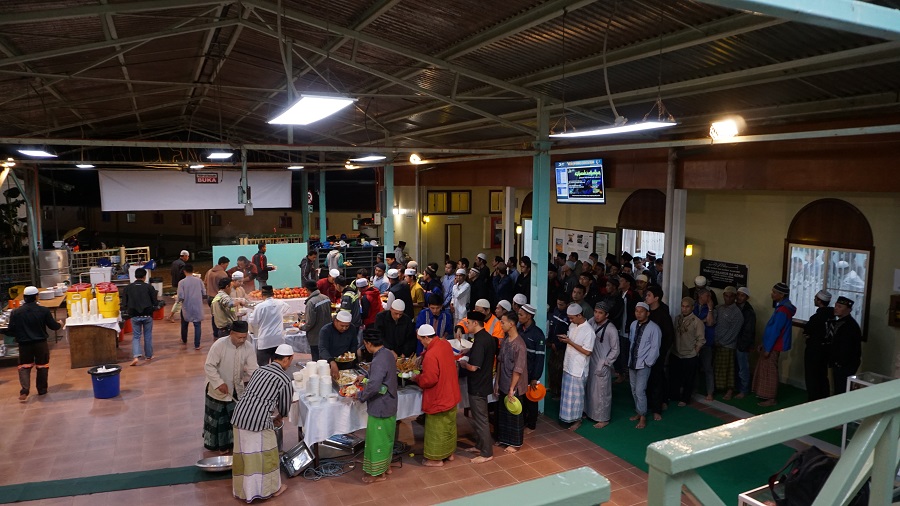 Muslims in Jobsite Celebrate The Holy Month of Ramadan